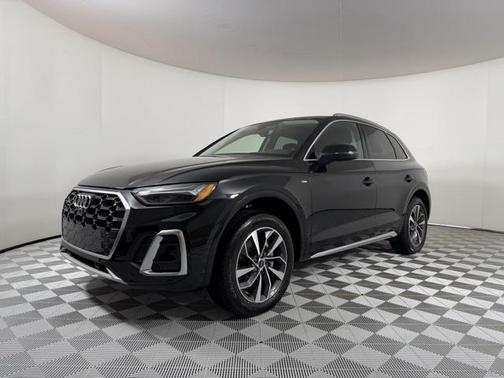2023 Audi Q5 S line Premium Plus