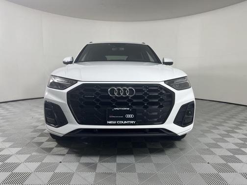 2025 Audi Q5 Premium 45 TFSI S line quattro