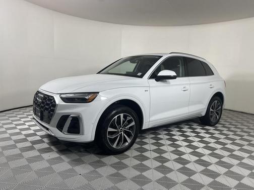 2022 Audi Q5 Prestige 45 TFSI S line quattro S tronic