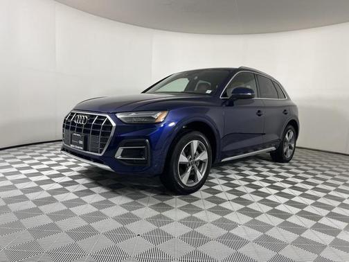 2024 Audi Q5 Premium 40 TFSI quattro S tronic
