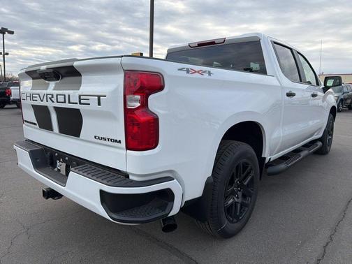 Summit White 2026 Chevrolet Silverado 1500 Custom