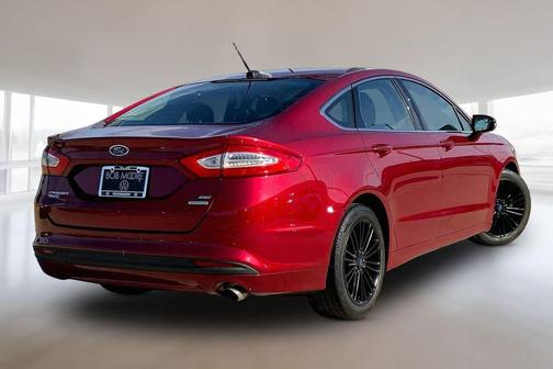 RUBY RED TINTED CLEARCOAT 2014 Ford Fusion SE