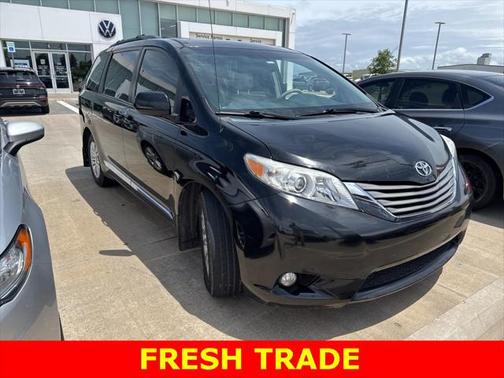 2013 Toyota Sienna XLE