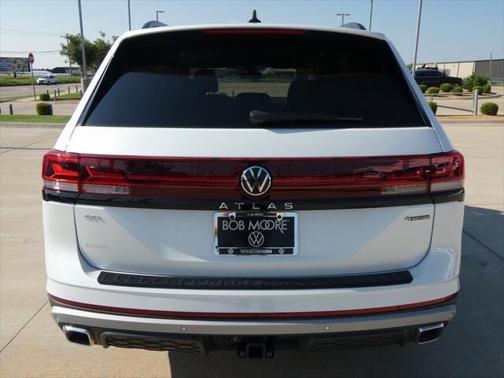 2024 Volkswagen Atlas 2.0T SEL