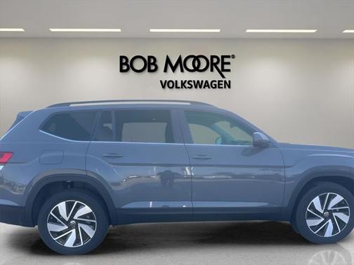 2025 Volkswagen Atlas 2.0T SE w/Technology 4MOTION