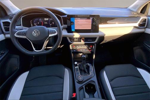 2026 Volkswagen Taos SEL