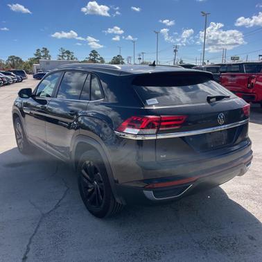 2023 Volkswagen Atlas Cross Sport 2.0T SE w/Technology 4MOTION