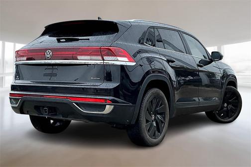 2025 Volkswagen Atlas Cross Sport 2.0T SE w/Technology 4MOTION