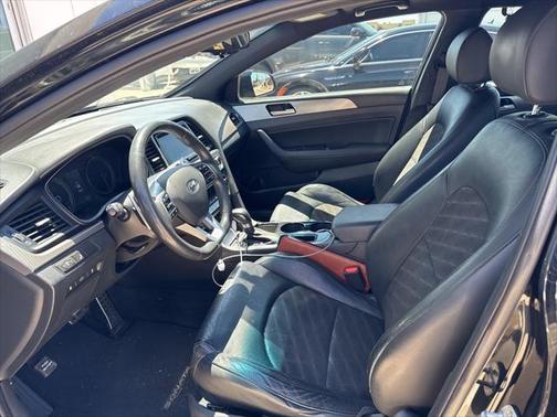 2019 Hyundai SONATA Sport