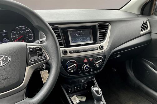 2020 Hyundai Accent SE