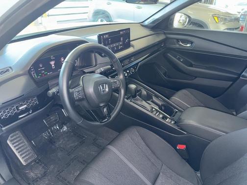 2025 Honda Accord Hybrid Base