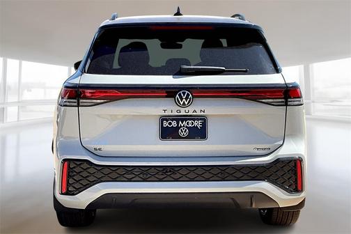 2025 Volkswagen Tiguan 2.0T SE R-Line Black 4MOTION