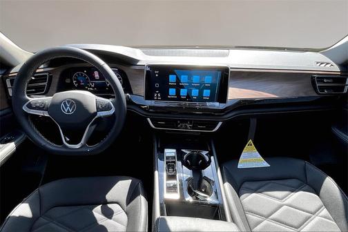 2026 Volkswagen Atlas 2.0T SE w/Technology 4MOTION