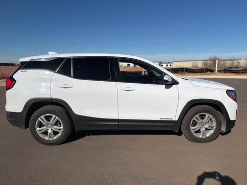 2020 GMC Terrain SLE
