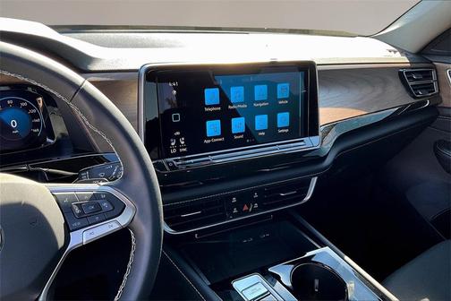 2026 Volkswagen Atlas 2.0T SE w/Technology 4MOTION