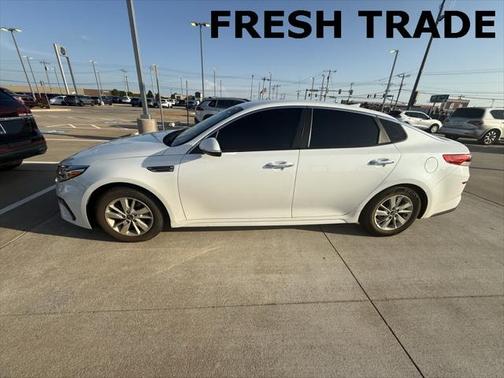 2019 Kia Optima LX
