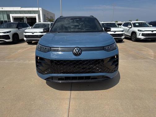2025 Volkswagen Tiguan 2.0T SE R-Line Black 4MOTION