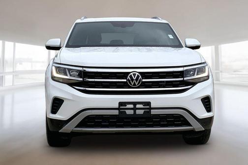 Pure White 2023 Volkswagen Atlas Cross Sport 2.0T SE w/Technology