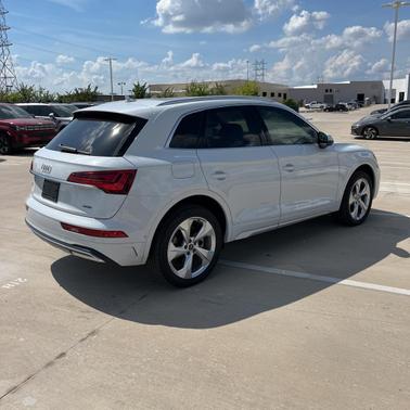 2021 Audi Q5 45 Prestige