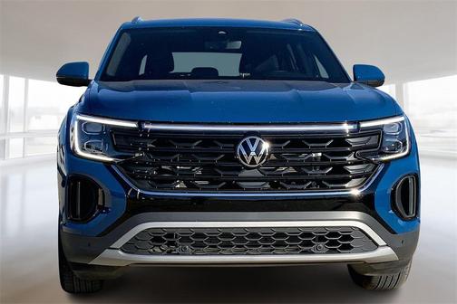 2025 Volkswagen Atlas Cross Sport 2.0T SE w/Technology 4MOTION