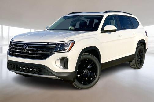 White 2026 Volkswagen Atlas 2.0T SE w/Technology 4MOTION