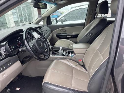 2017 Kia Sedona SX