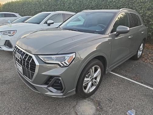2023 Audi Q3 Premium 45 TFSI S line quattro Tiptronic