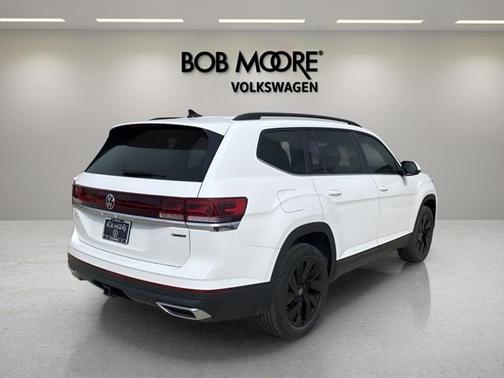 2025 Volkswagen Atlas 2.0T SE w/Technology 4MOTION