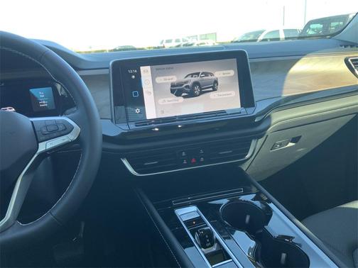 2026 Volkswagen Atlas 2.0T SE w/Technology 4MOTION