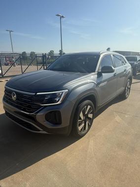 2025 Volkswagen Atlas Cross Sport 2.0T SE w/Technology