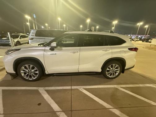 2021 Toyota Highlander Hybrid Limited