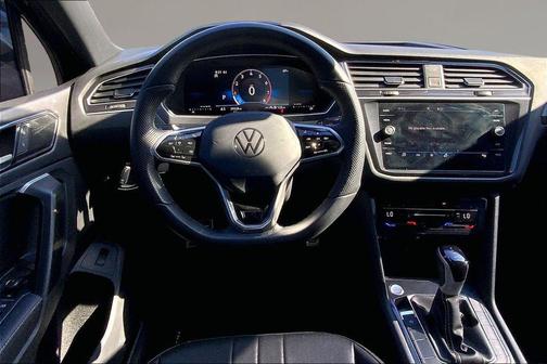 Deep Black 2024 Volkswagen Tiguan 2.0T SE R-Line Black 4MOTION