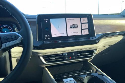 2026 Volkswagen Atlas 2.0T SE w/Technology 4MOTION