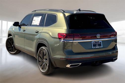 2026 Volkswagen Atlas 2.0T SE w/Technology 4MOTION