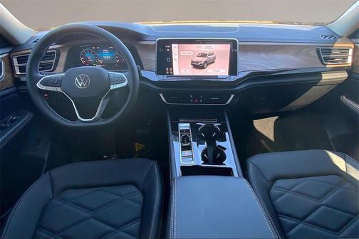 2026 Volkswagen Atlas 2.0T SE w/Technology 4MOTION