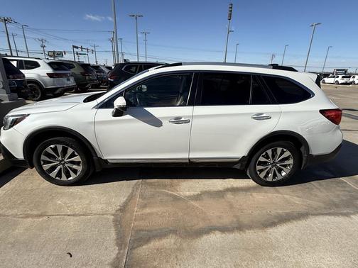2019 Subaru Outback 2.5i Touring