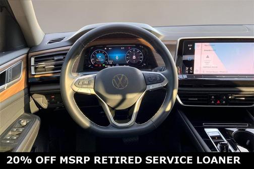 2025 Volkswagen Atlas 2.0T SE w/Technology 4MOTION