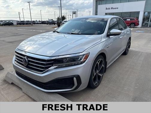 2020 Volkswagen Passat 2.0T R-Line