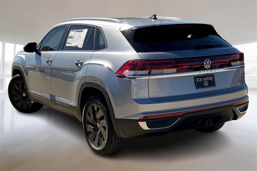 2026 Volkswagen Atlas Cross Sport 2.0T SE w/Technology 4MOTION