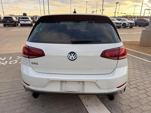 2018 Volkswagen Golf GTI 2.0T S 4-Door