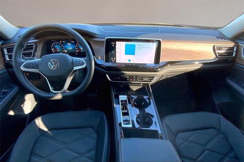 2026 Volkswagen Atlas 2.0T SE w/Technology 4MOTION