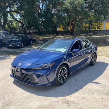 2025 Toyota Camry XLE