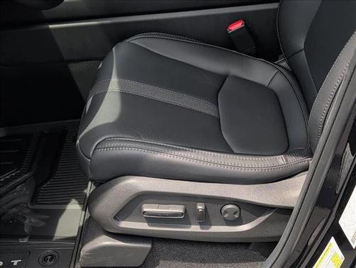 Crystal Black Pearl 2026 Honda Pilot EX-L