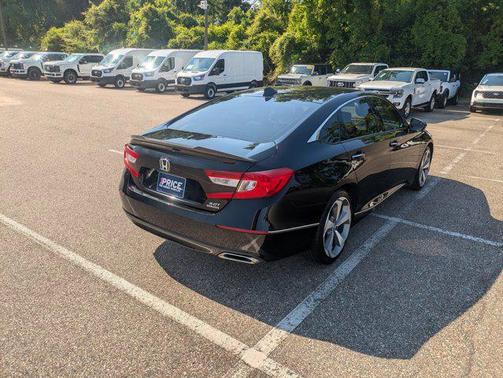 2020 Honda Accord Touring 2.0T