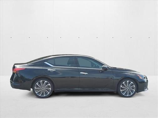 2024 Nissan Altima 2.5 SL