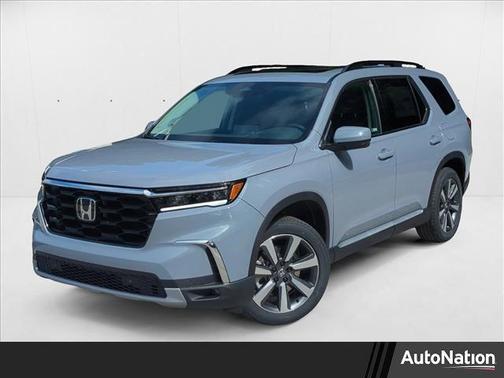 2025 Honda Pilot Touring 8-Passenger