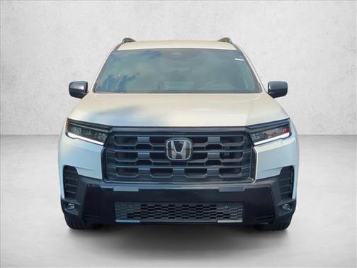 Platinum White Pearl 2026 Honda Pilot Sport