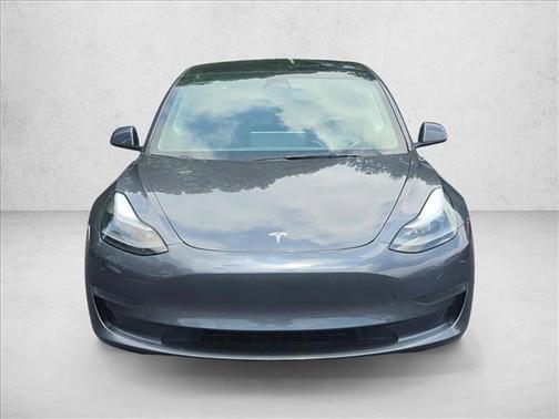 Midnight Silver Metallic 2023 Tesla Model 3 Standard Range
