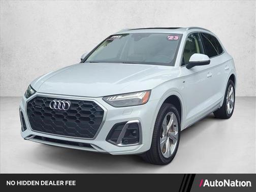Glacier White Metallic 2023 Audi Q5 45 S line Prestige