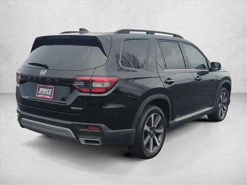 2024 Honda Pilot Touring 8-Passenger